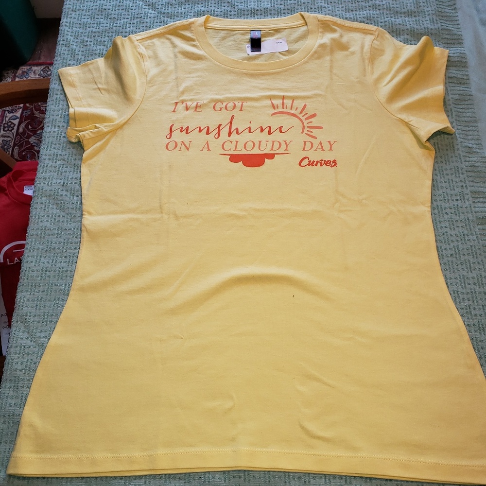 Women's We Got Sunshine‎ Workout Tee Size L
